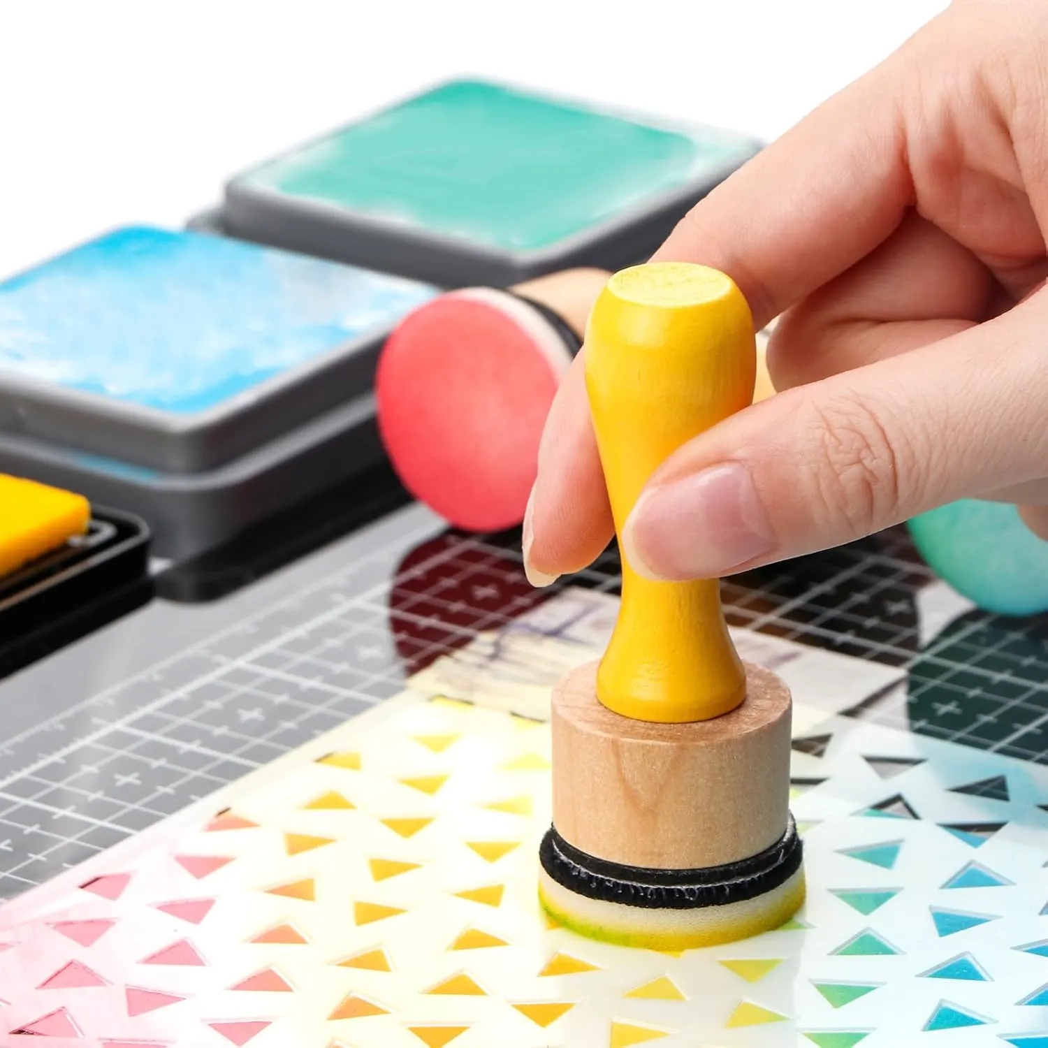 47 Packs Ink Blending Foam Pads Set, Include 8 Pcs Round Alcohol Ink Mini Applicator Tools and 38 Pcs Replacement Foam Pads 1 Storage Box for for Drawing Distressing Blending Card Making Stammping