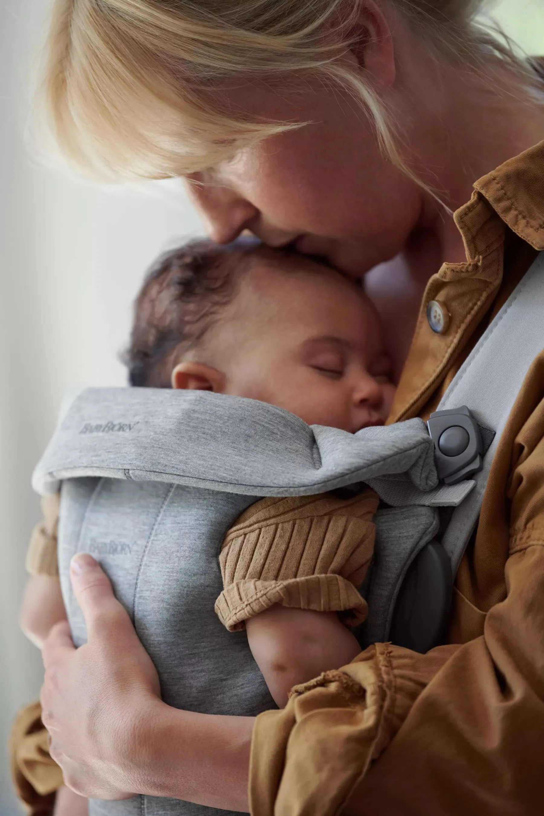 Baby Bjorn Baby Carrier Mini