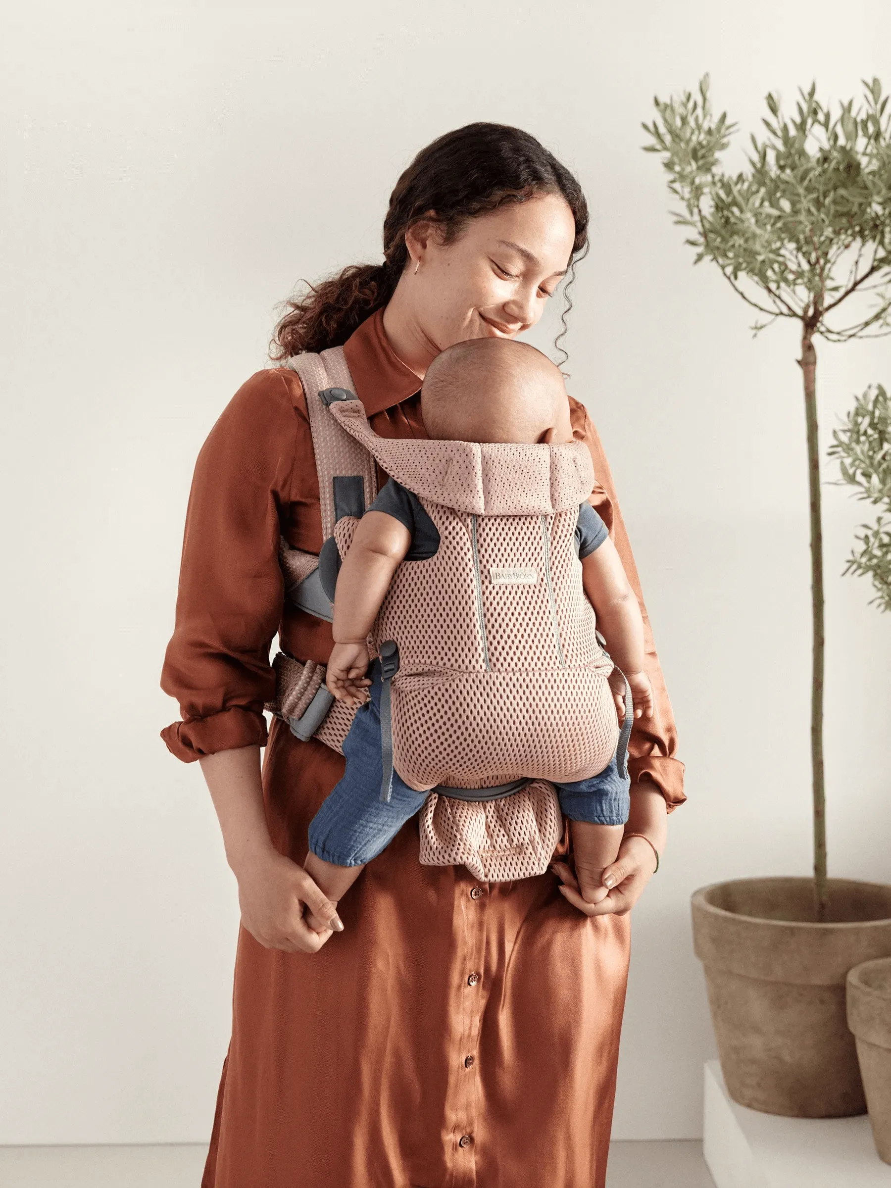 BabyBjörn Baby Carrier Free (0-15 Months)