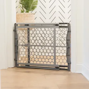 Carlson Plastic Expandable Pet Gate 23"
