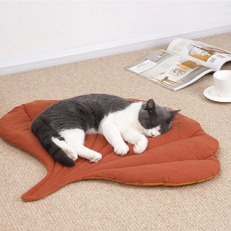 Cat Bed Mat Leaf Shape Washable Double-sided Use