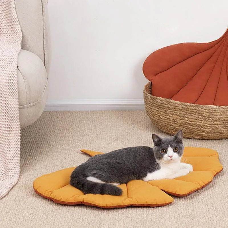 Cat Bed Mat Leaf Shape Washable Double-sided Use