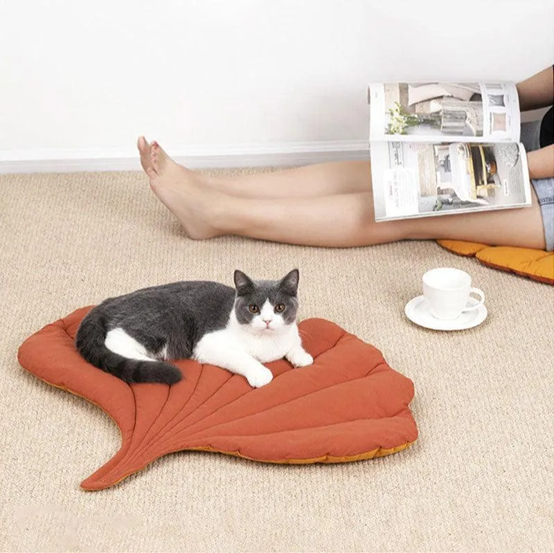 Cat Bed Mat Leaf Shape Washable Double-sided Use