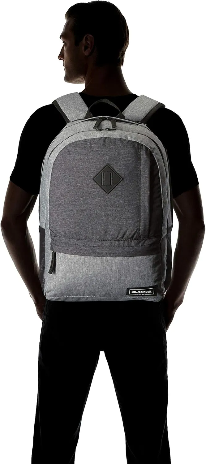 Dakine Essentials Pack 22L - Greyscale, One Size