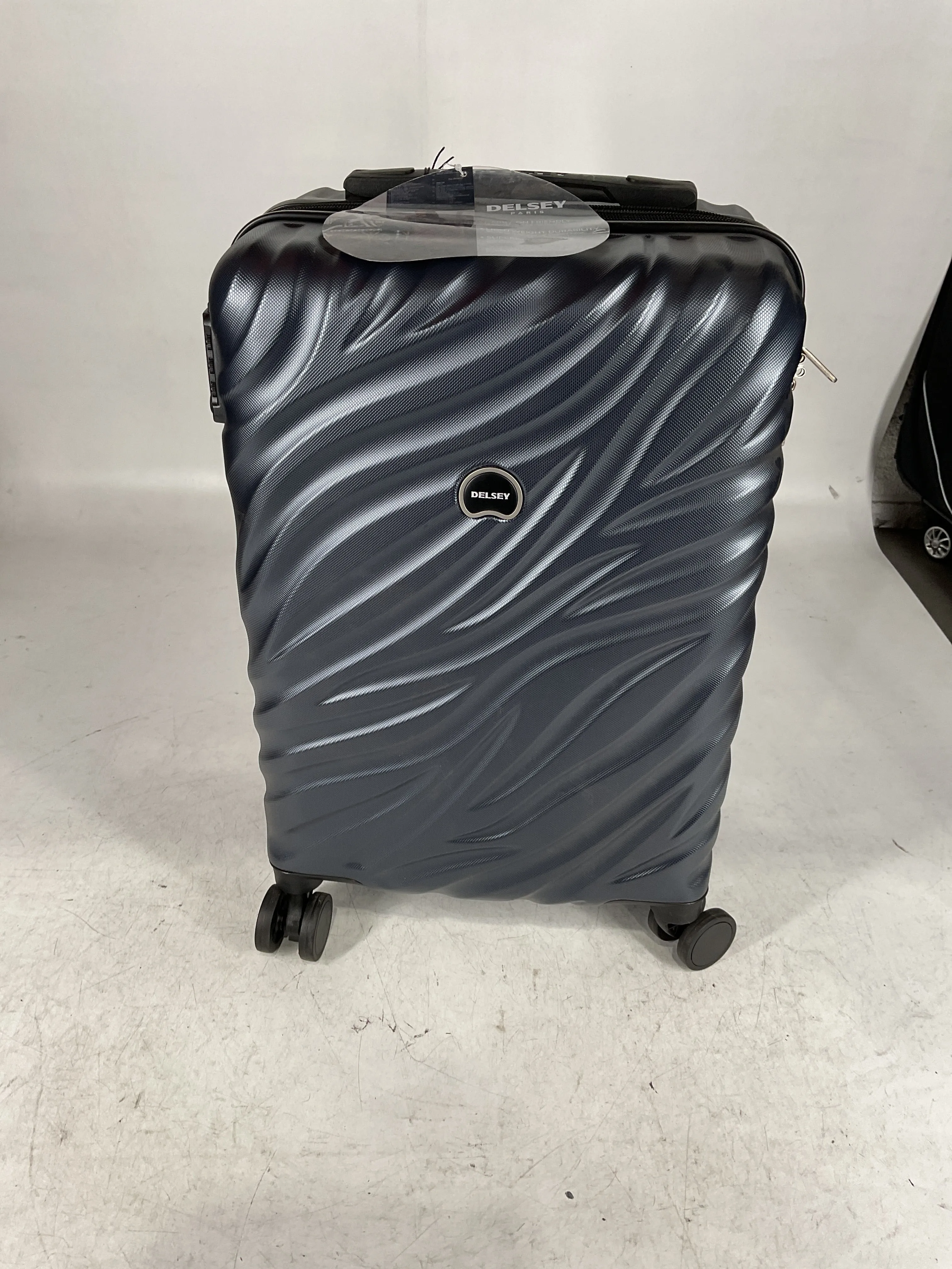 Delsey Alexis Lightweight Luggage Double Wheel Hardshell Suitcases, Expandable U2