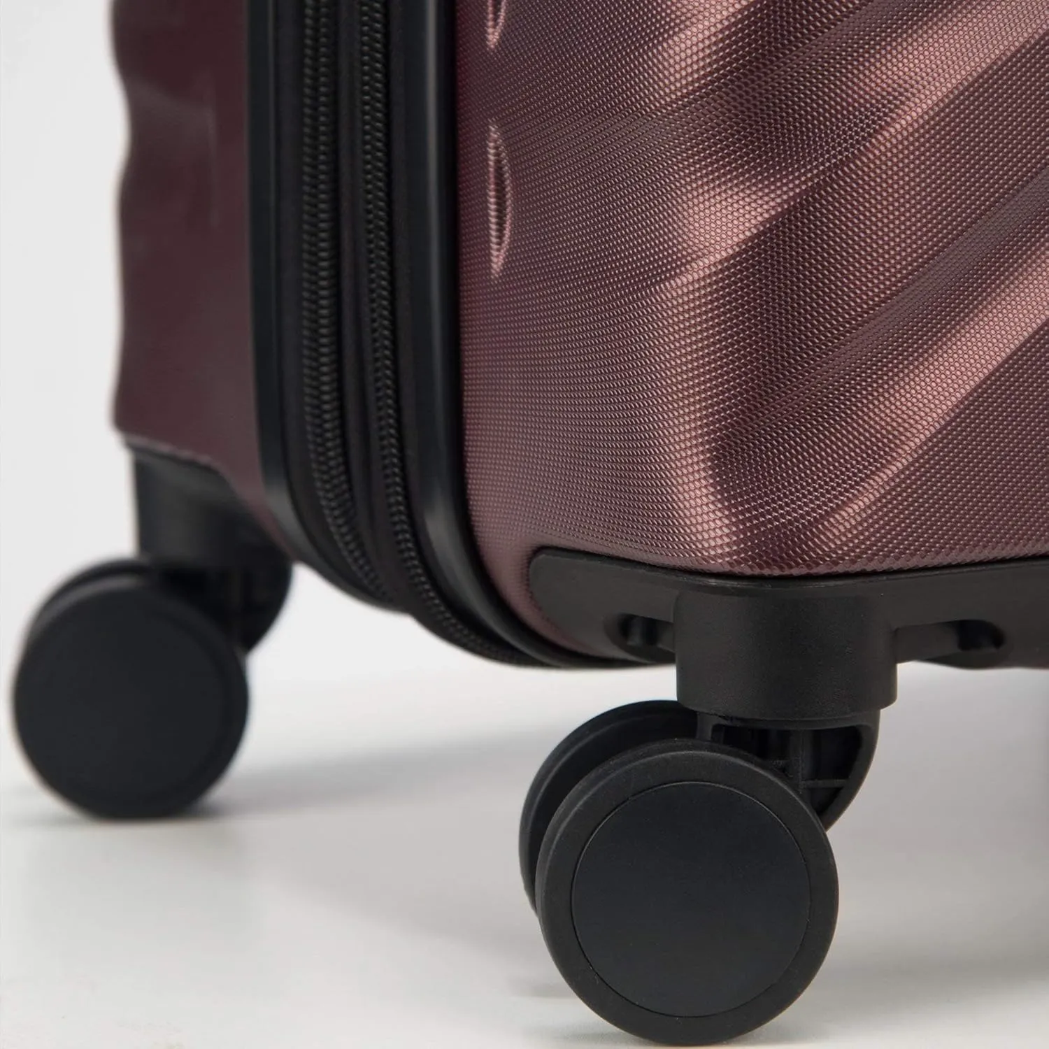 DELSEY PARIS Alexis Durable Luggage Set, Expandable & Lightweight 4-Wheel Spinners, Easy Grip handles for Smooth Journeys, TSA-Lock Incorporated, Men and Women, Burgundy, 2-Piece Set (21"/29")