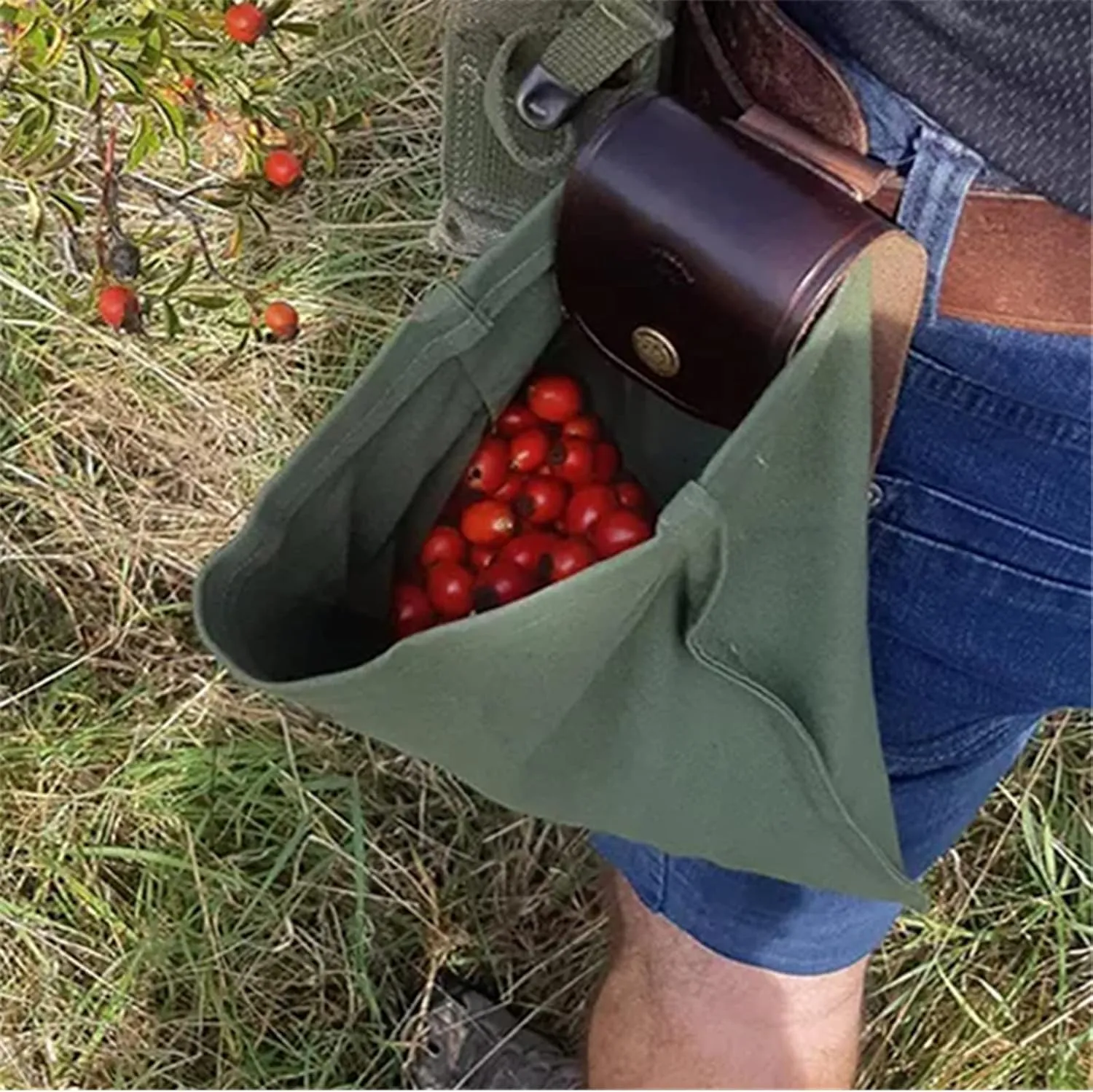 Foraging Bag Waxed Canvas Collapsible, Waxed Canvas Mushroom Foraging Pouch, Camping Bag Belt Packs Waterproof Small Leather Pouch Hunting
