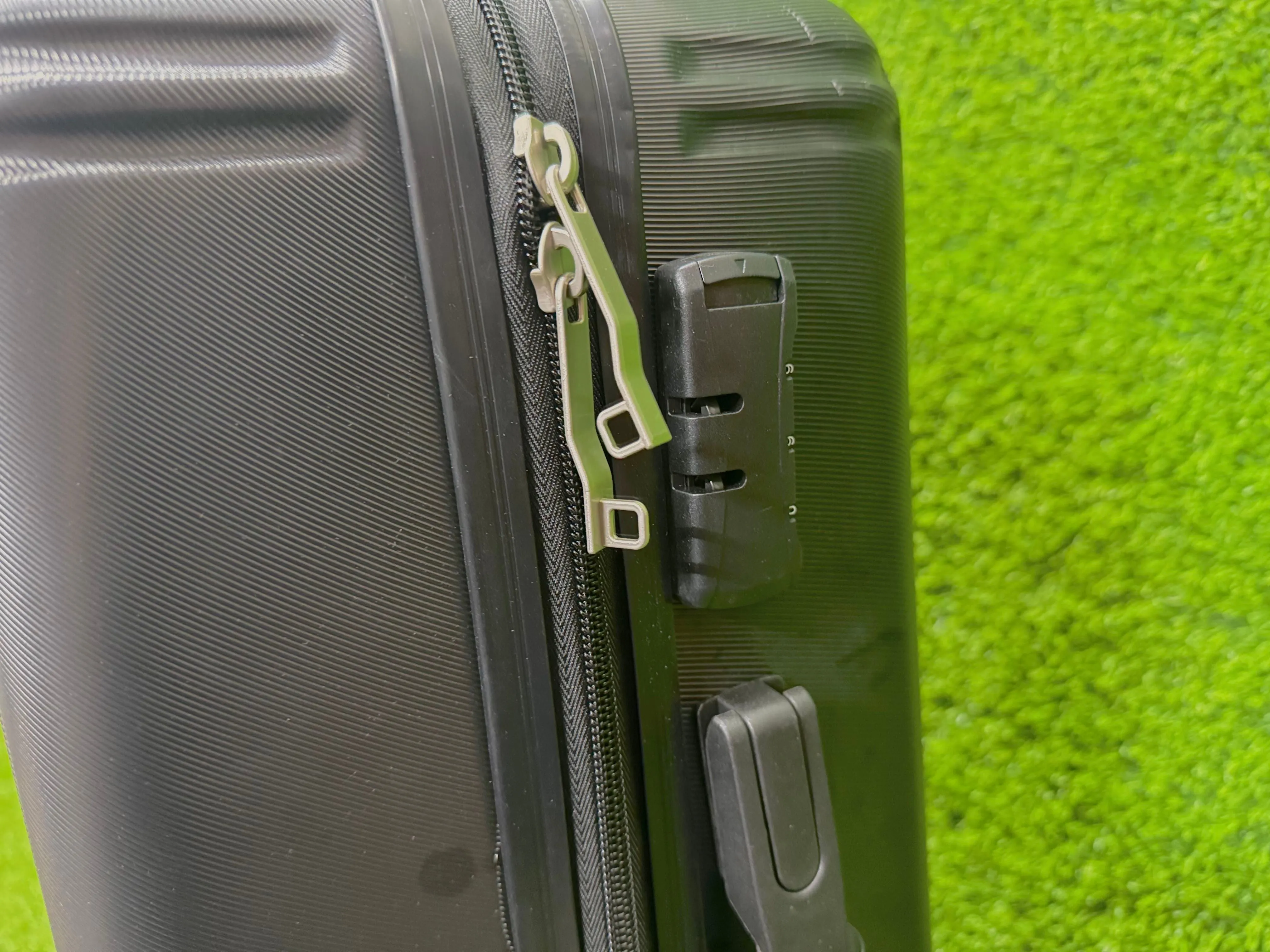 It Hardside 3 Pics Luggage Set