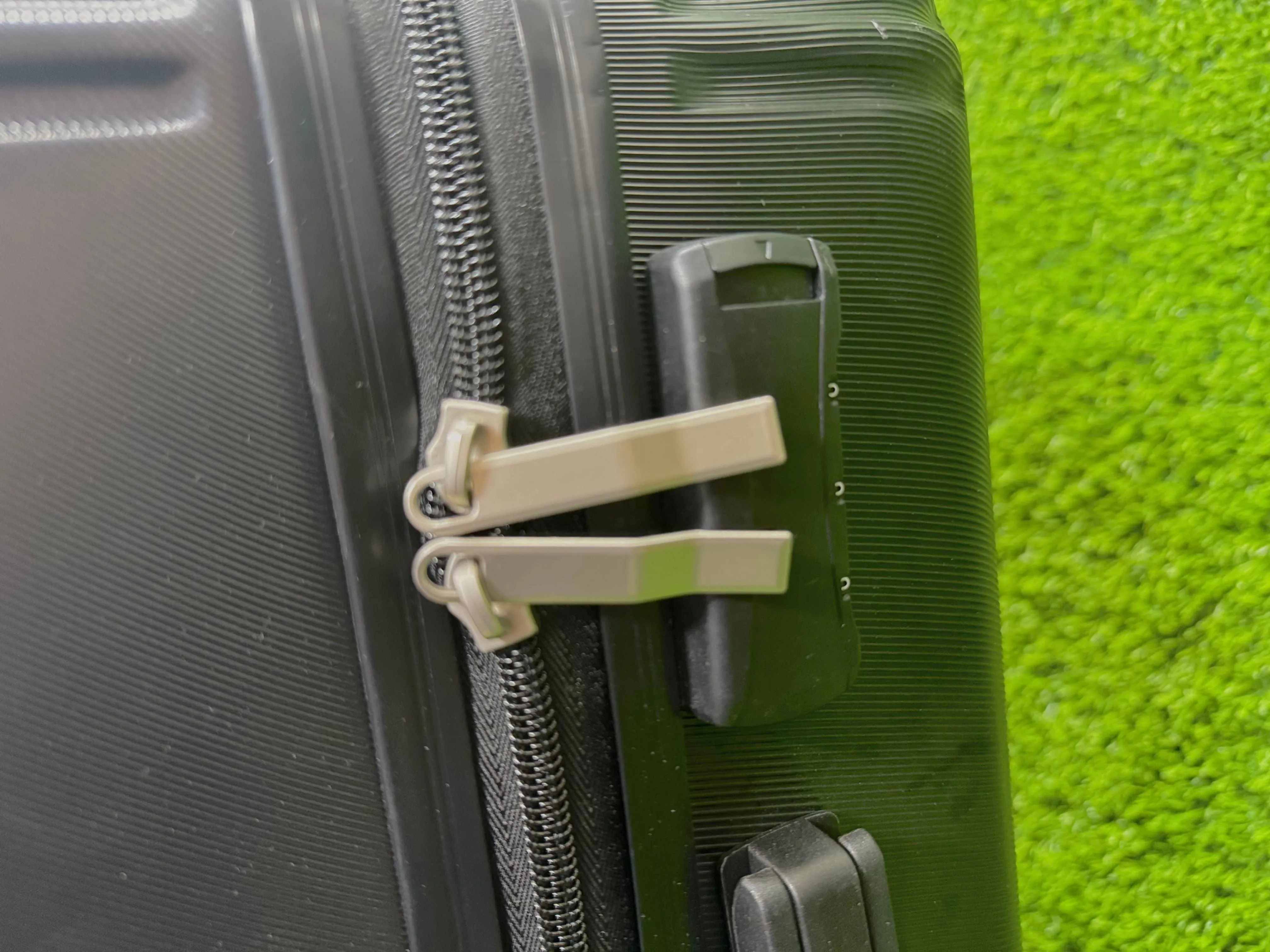It Hardside 3 Pics Luggage Set