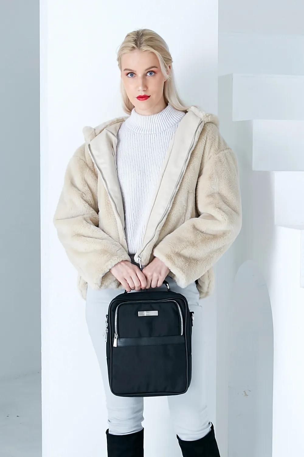 [LAST ITEM] Huskies HK 02-766 Bruno Messenger Bag