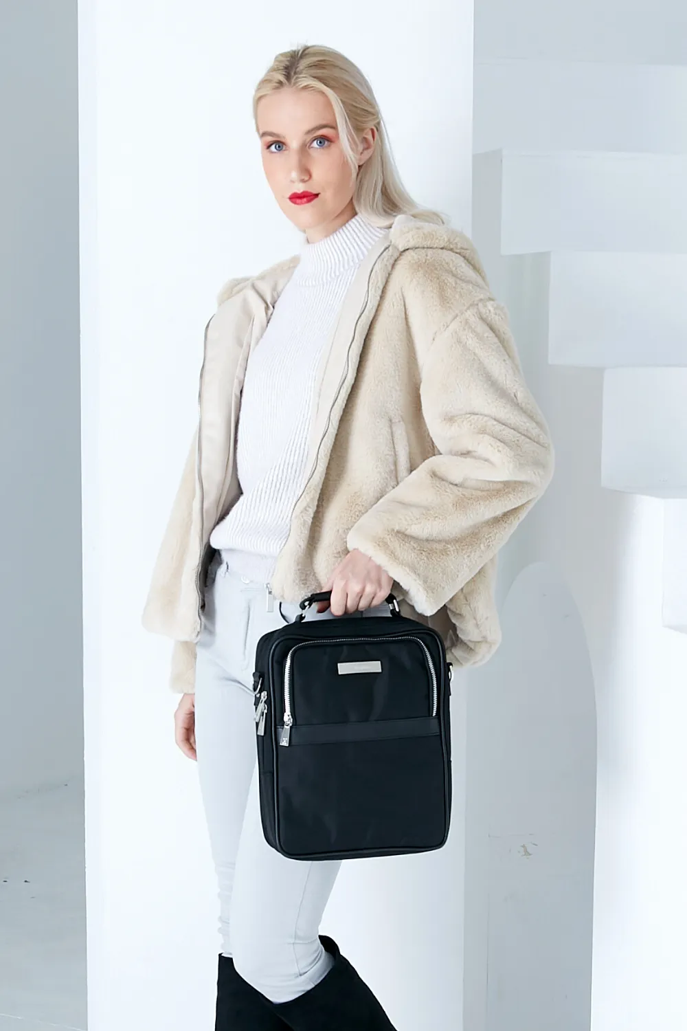 [LAST ITEM] Huskies HK 02-766 Bruno Messenger Bag