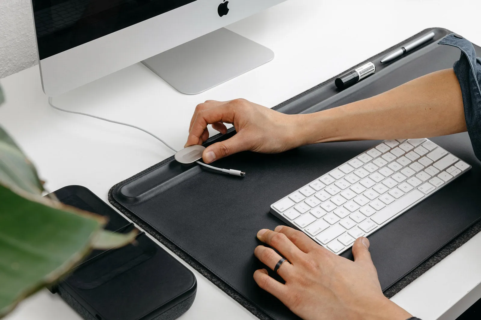 Orbitkey Desk Mat Large - Black