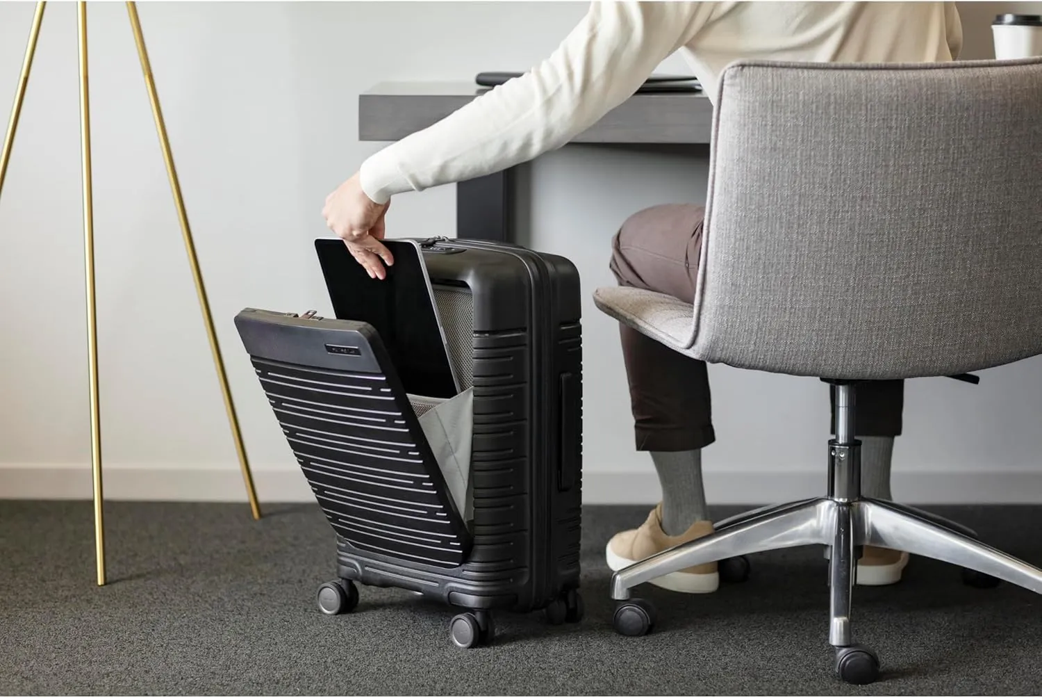 Samsonite Elevation Plus - Carry-On Hardside Luggage with QuickEntry™ Front Compartment - Scratch Resistant Polypropylene Shell, AirTag Holder, TSA Lock, Airline Approved - Triple Black