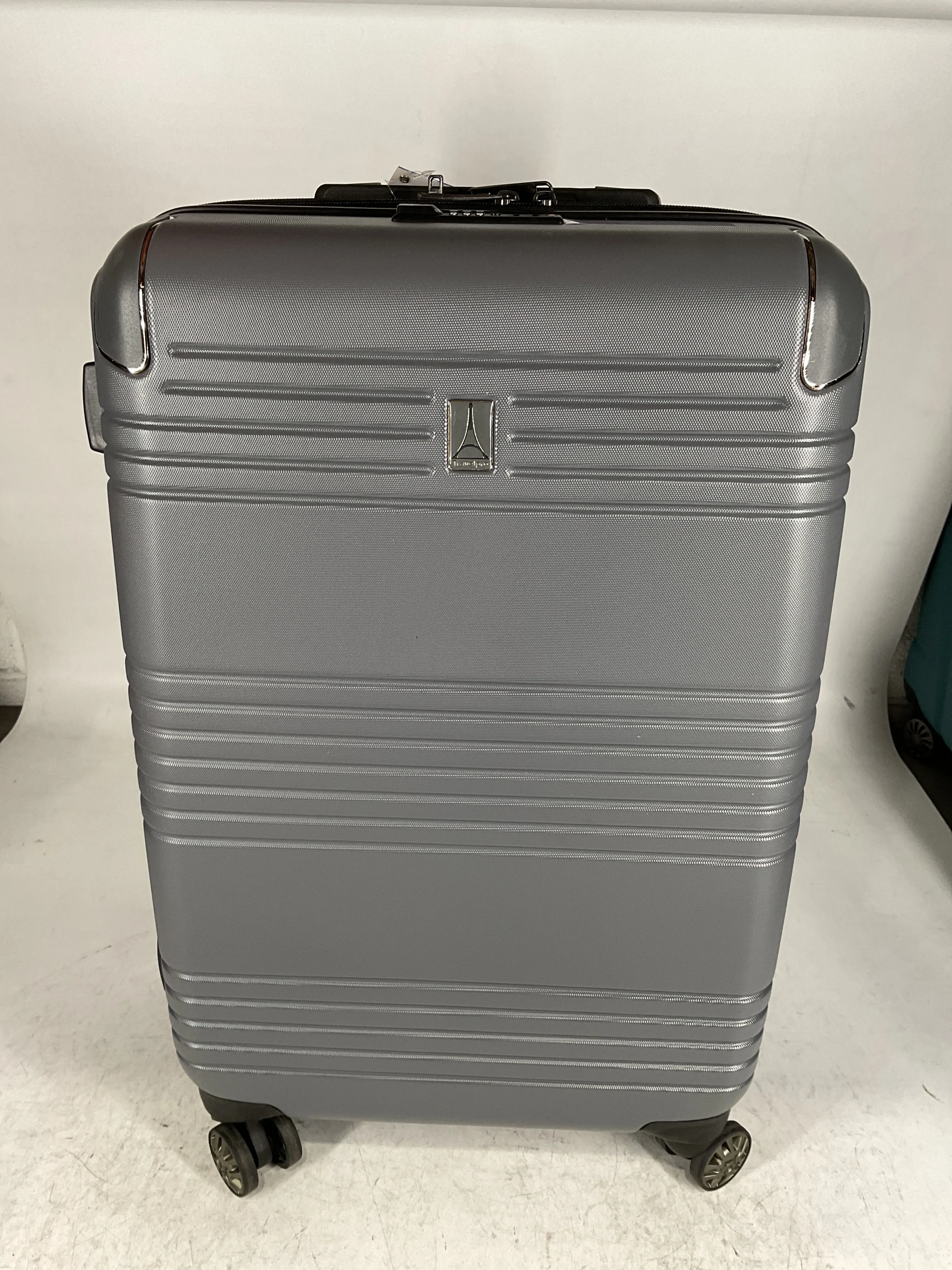 Travelpro Roundtrip Carry-on Expandable Spinner & Medium Check-in Expandable Spinner U2