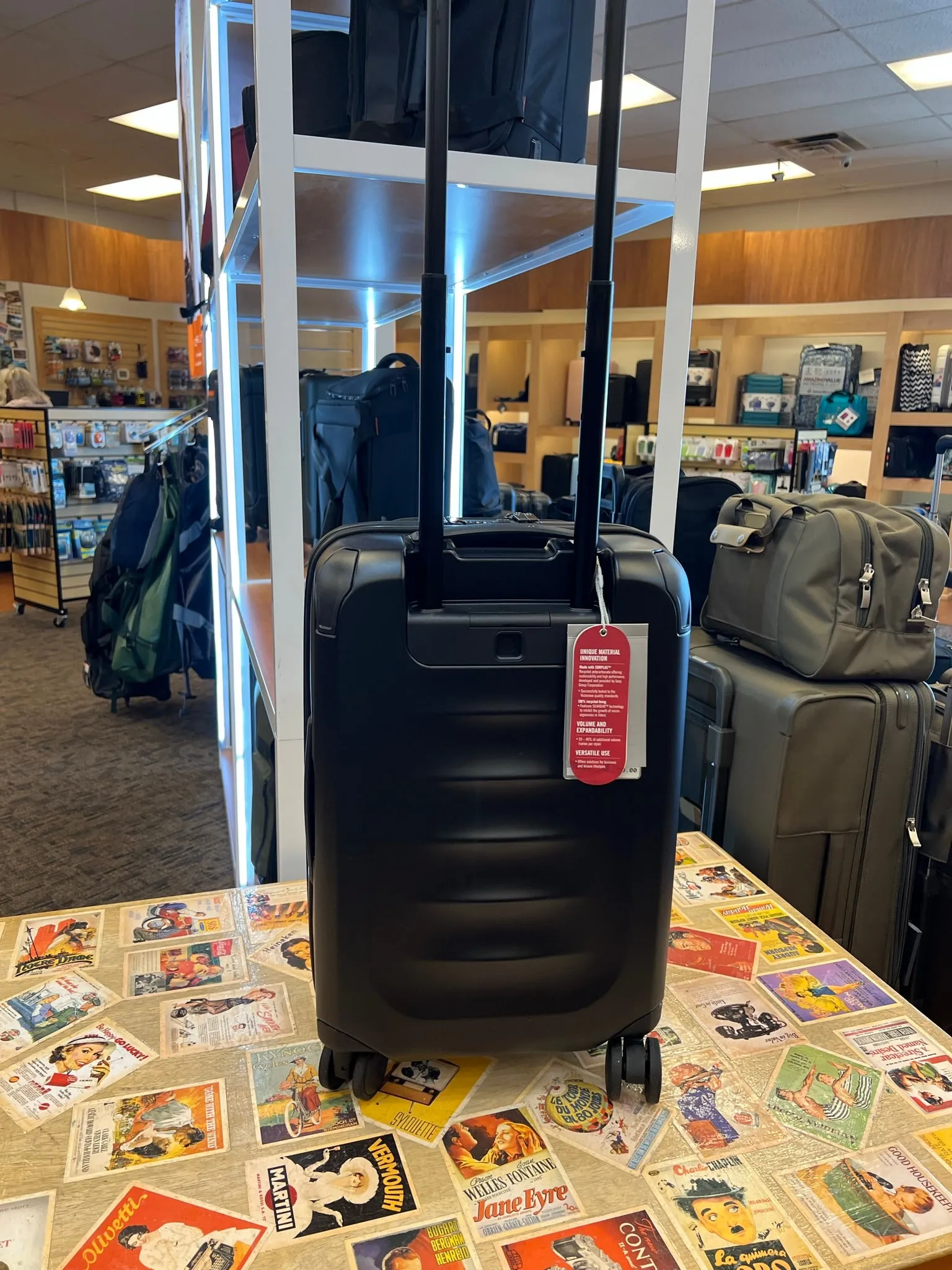 Victorinox Spectra 3.0 Hardside Frequent Flyer Expandable Carry-On Spinner