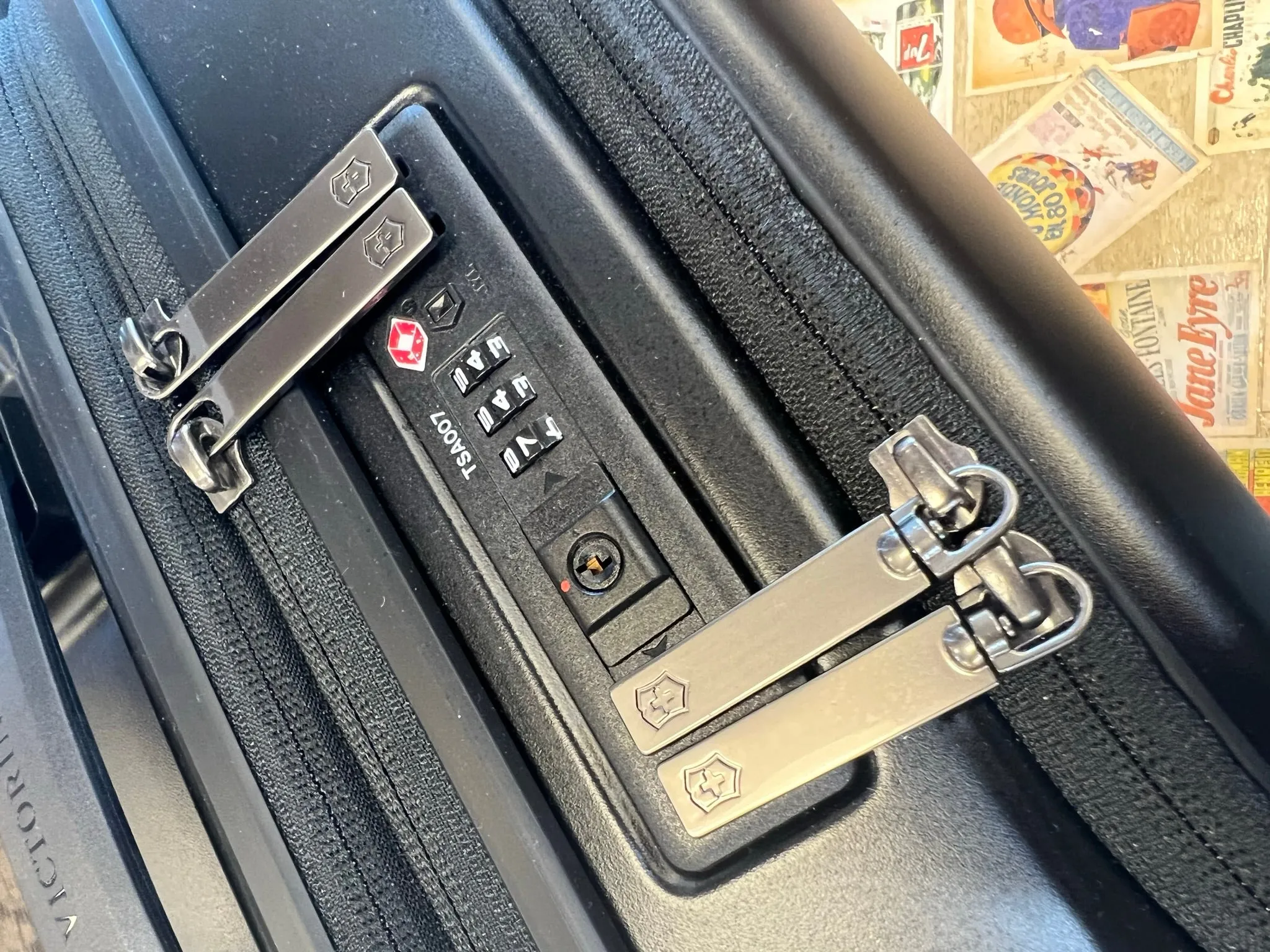 Victorinox Spectra 3.0 Hardside Frequent Flyer Expandable Carry-On Spinner