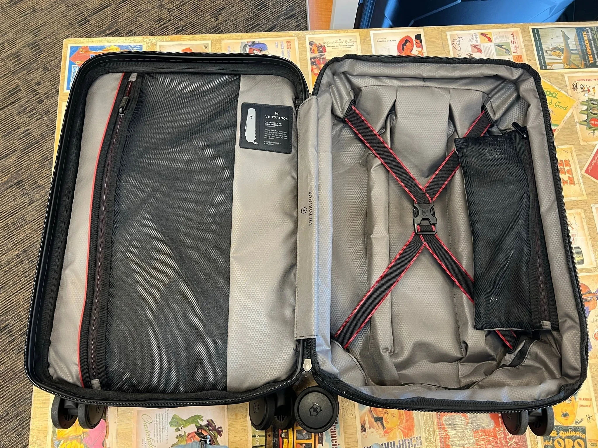Victorinox Spectra 3.0 Hardside Frequent Flyer Expandable Carry-On Spinner